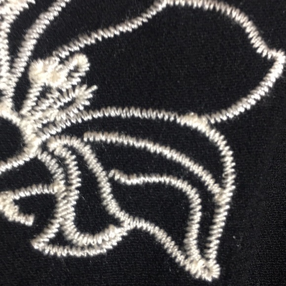 MAURICES Embroidered Summer Comfy Oversized Gauzy Sleeveless Top w:Elastic Waist - Picture 8 of 13